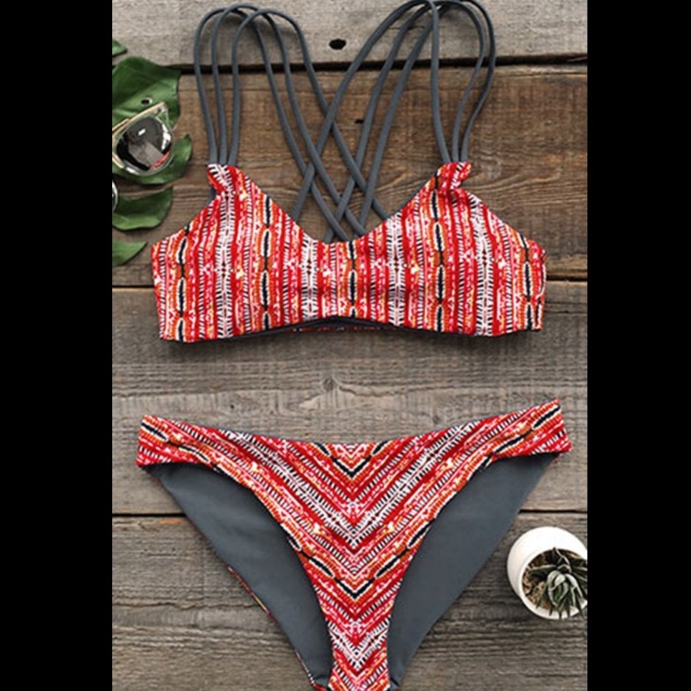Cupshe Heated Love in Desert Cross Back Bikini Set
